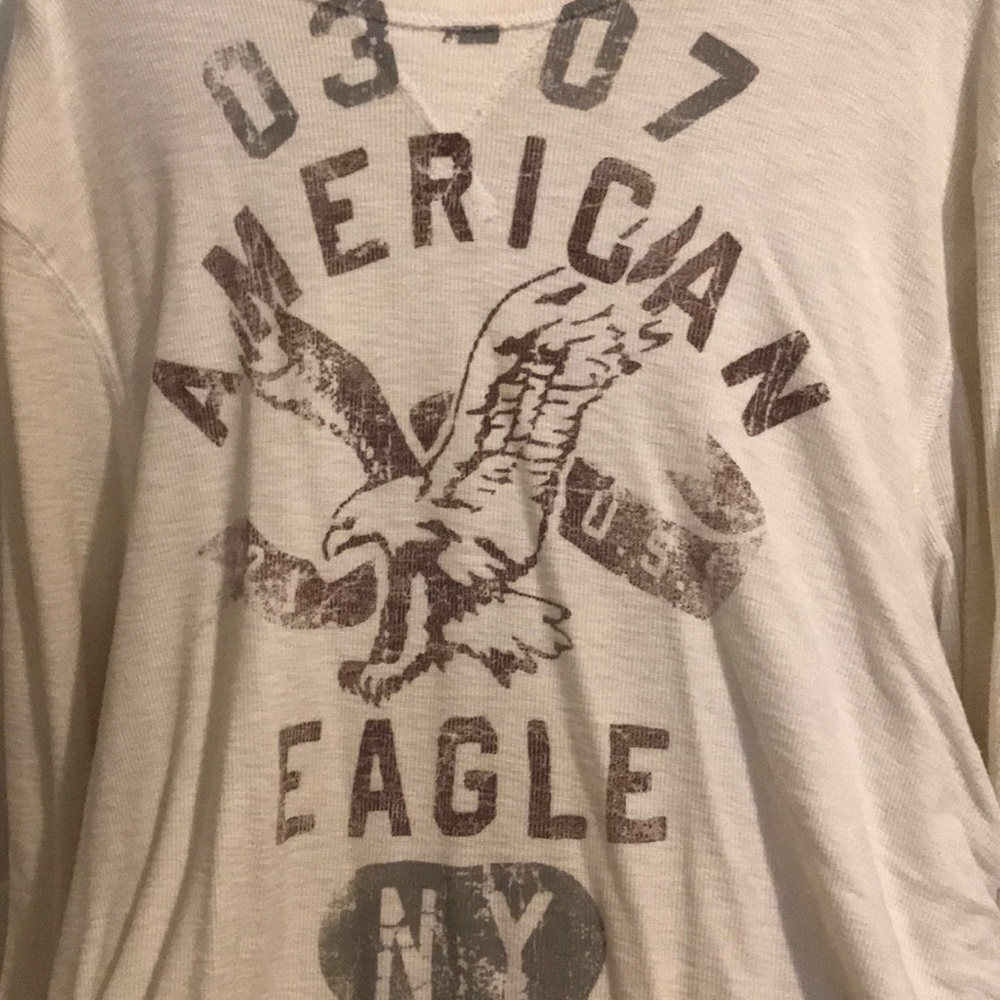Gently worn men’s AE long sleeve shirt